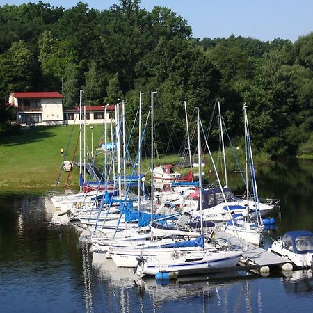 Yacht Club Barrandov Hotell Kožlí u Orlíka Exteriör bild